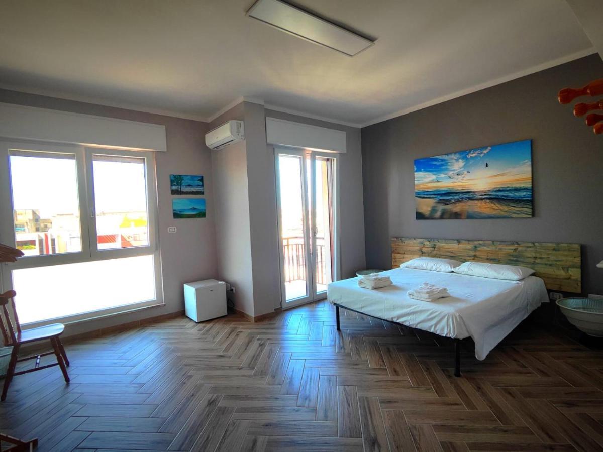 The House Of The Waves Hotell Brindisi Eksteriør bilde